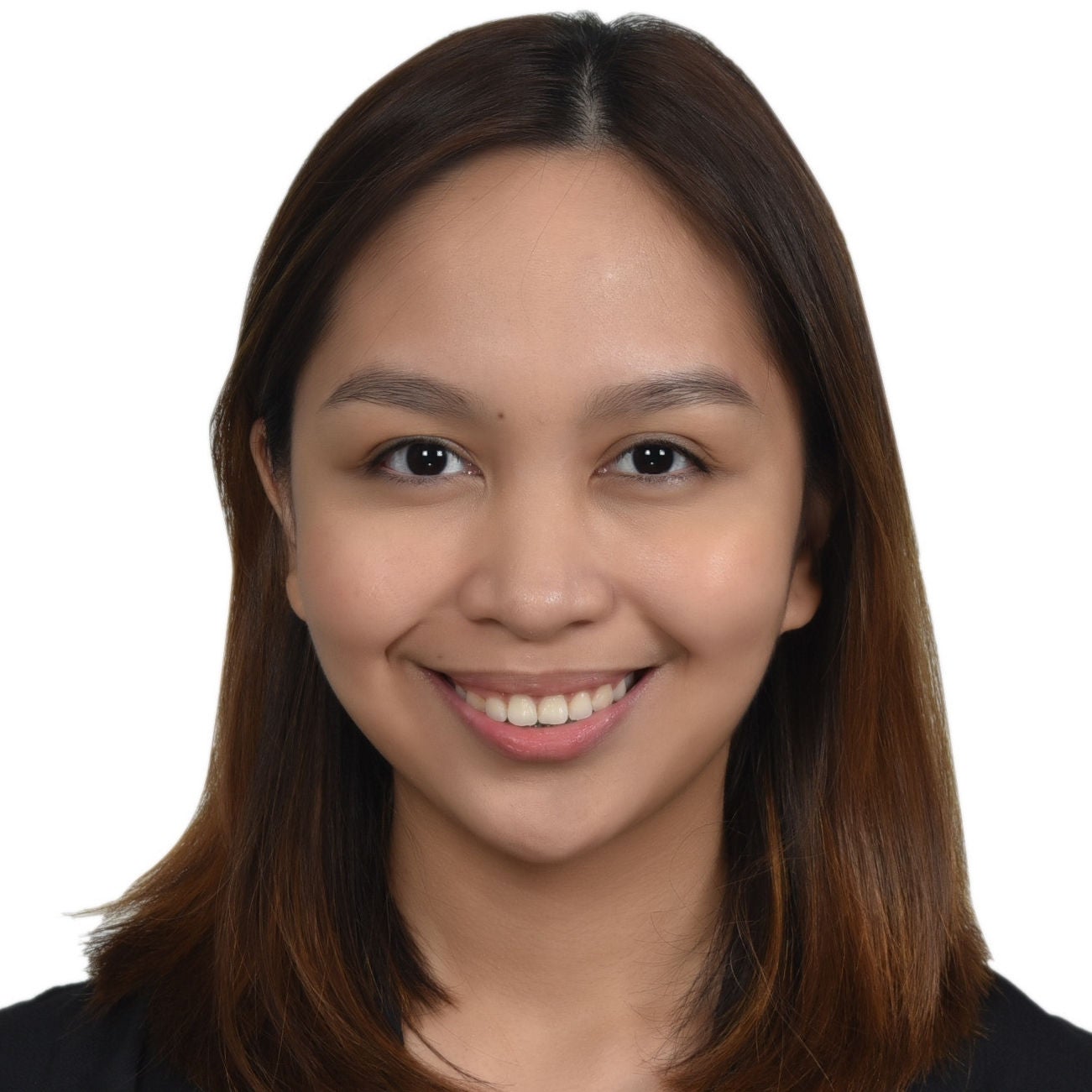 Iryz Almario headshot