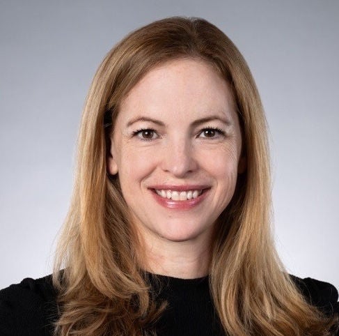 caitlin halferty headshot