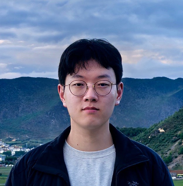 Zihan Li