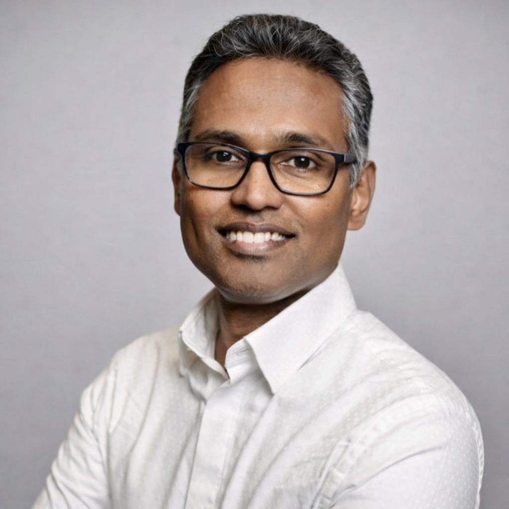 Picture of Murali Gandhirajan, Director of Regulated Industries CTO at Snowflake
