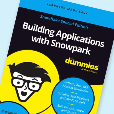 Snowpark：Python、Java、Scalaなど、任意の言語での構築を実現