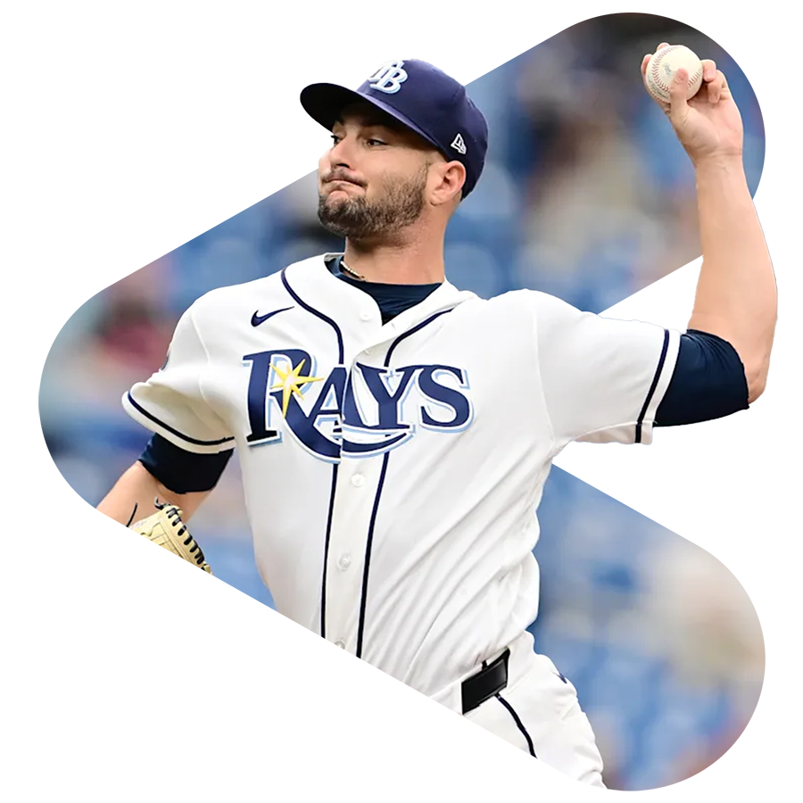 tampa bay rays pitcher throwing the ball