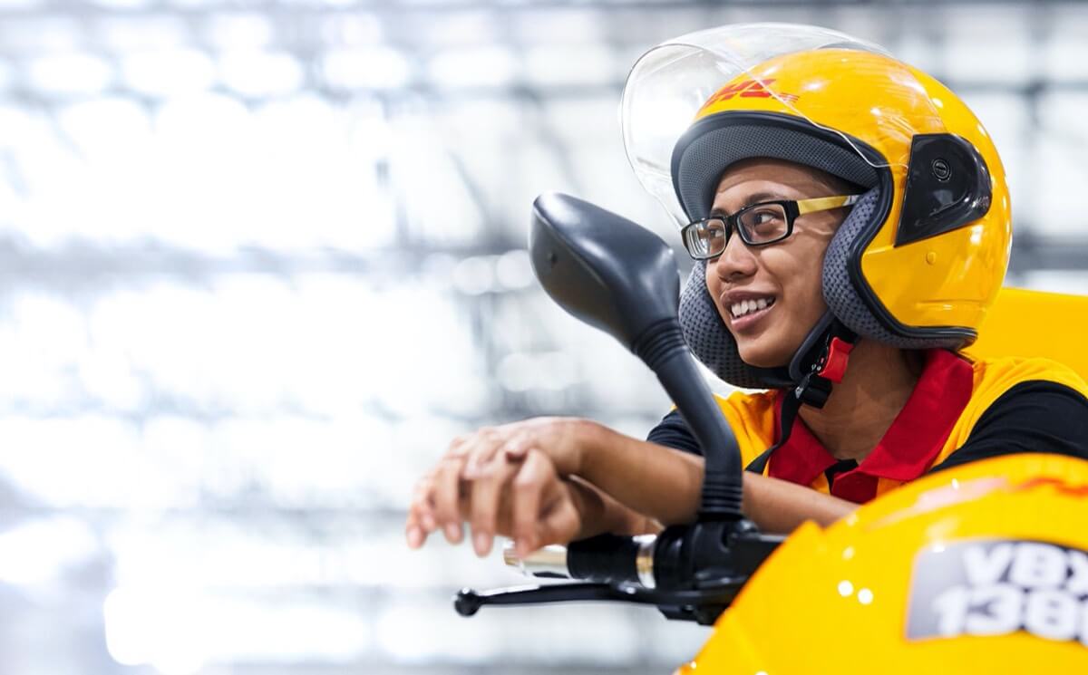 <h1>DHL Moves<br />
Better on the<br />
Data Cloud</h1>
<p>Watch DHL’s Fireside Chat from Snowflake Summit</p>
